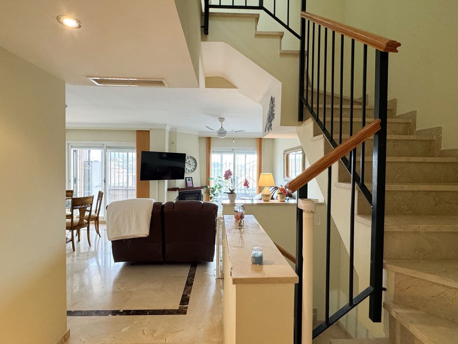 5 sovrum Hus till salu i Manilva med pool garage - 410 000 € (Ref: 9758866)