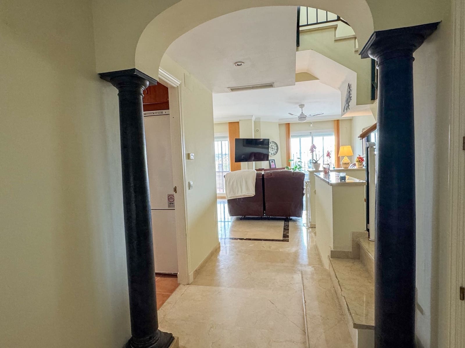 5 sovrum Hus till salu i Manilva med pool garage - 410 000 € (Ref: 9758866)