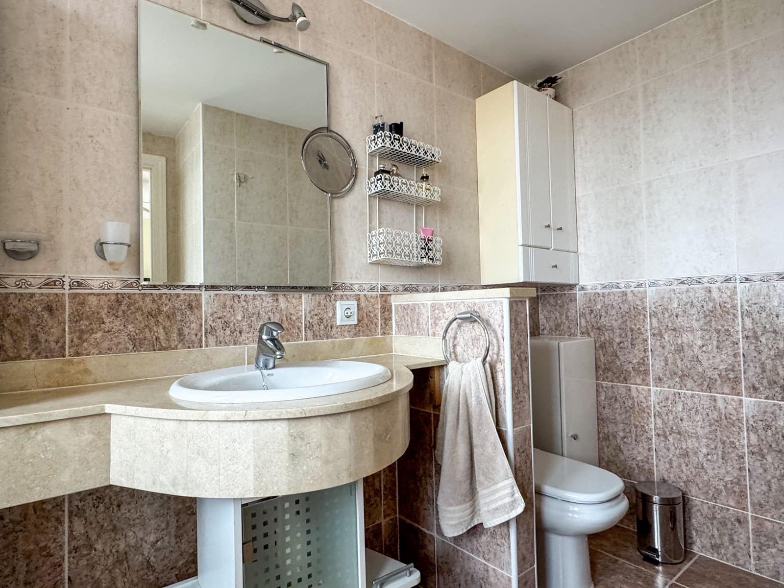 5 sovrum Hus till salu i Manilva med pool garage - 410 000 € (Ref: 9758866)