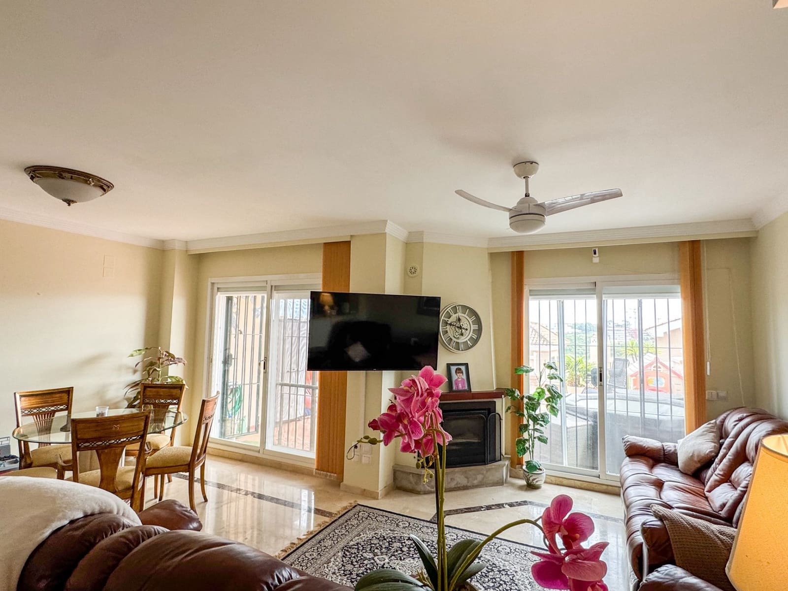 5 sovrum Hus till salu i Manilva med pool garage - 410 000 € (Ref: 9758866)