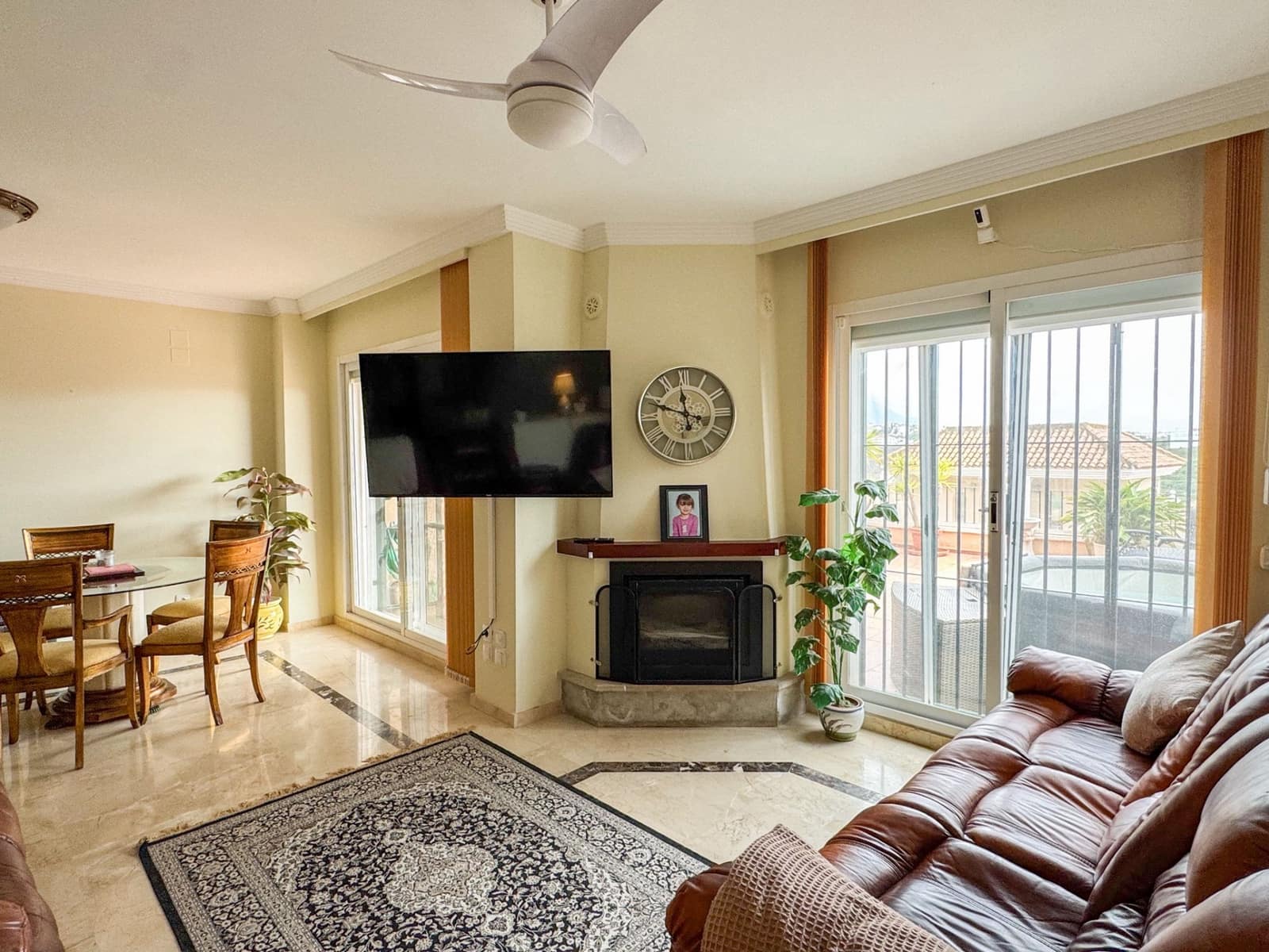 5 sovrum Hus till salu i Manilva med pool garage - 410 000 € (Ref: 9758866)