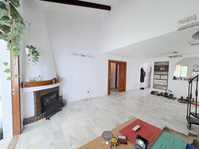 3 soveværelse Byhus til salg i Calahonda, Mijas med swimmingpool garage - € 795.000 (Ref: 9770718)