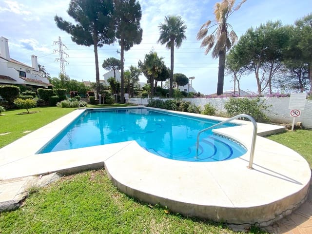 3 makuuhuone Omakotitalo myytävänä paikassa Calahonda, Mijas mukana uima-altaan 
autotalli - 795 000 € (Ref: 9770718)