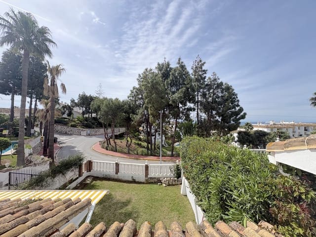 3 makuuhuone Omakotitalo myytävänä paikassa Calahonda, Mijas mukana uima-altaan 
autotalli - 795 000 € (Ref: 9770718)