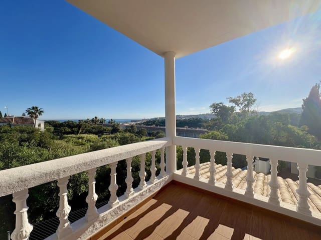 5 soverom Villa til salgs i La Cala de Mijas, Mijas med svømmebasseng - € 900 000 (Ref: 9780669)
