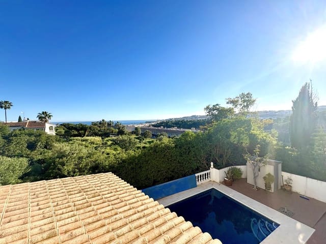 5 soverom Villa til salgs i La Cala de Mijas, Mijas med svømmebasseng - € 900 000 (Ref: 9780669)