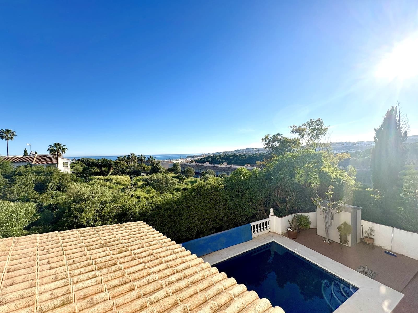 5 soveværelse Villa til salg i La Cala de Mijas med swimmingpool - € 900.000 (Ref: 9780669)