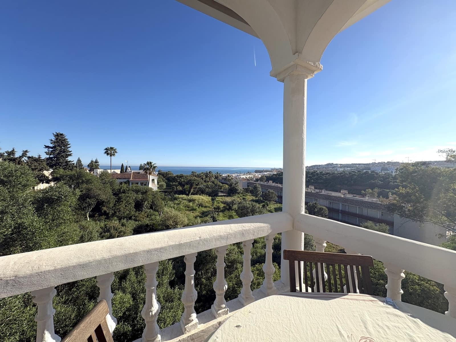 5 soveværelse Villa til salg i La Cala de Mijas med swimmingpool - € 900.000 (Ref: 9780669)