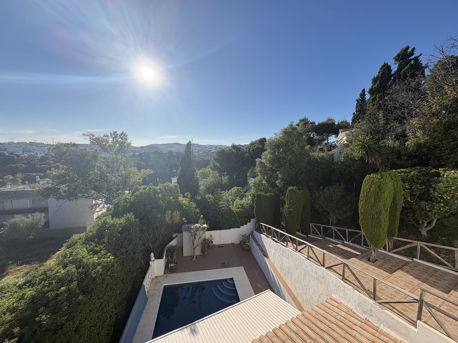 5 soveværelse Villa til salg i La Cala de Mijas med swimmingpool - € 900.000 (Ref: 9780669)