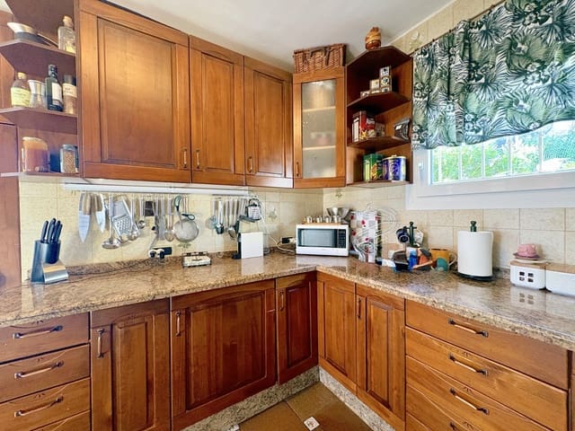 5 quarto Moradia para venda em La Cala de Mijas, Mijas com piscina - 900 000 € (Ref: 9780669)