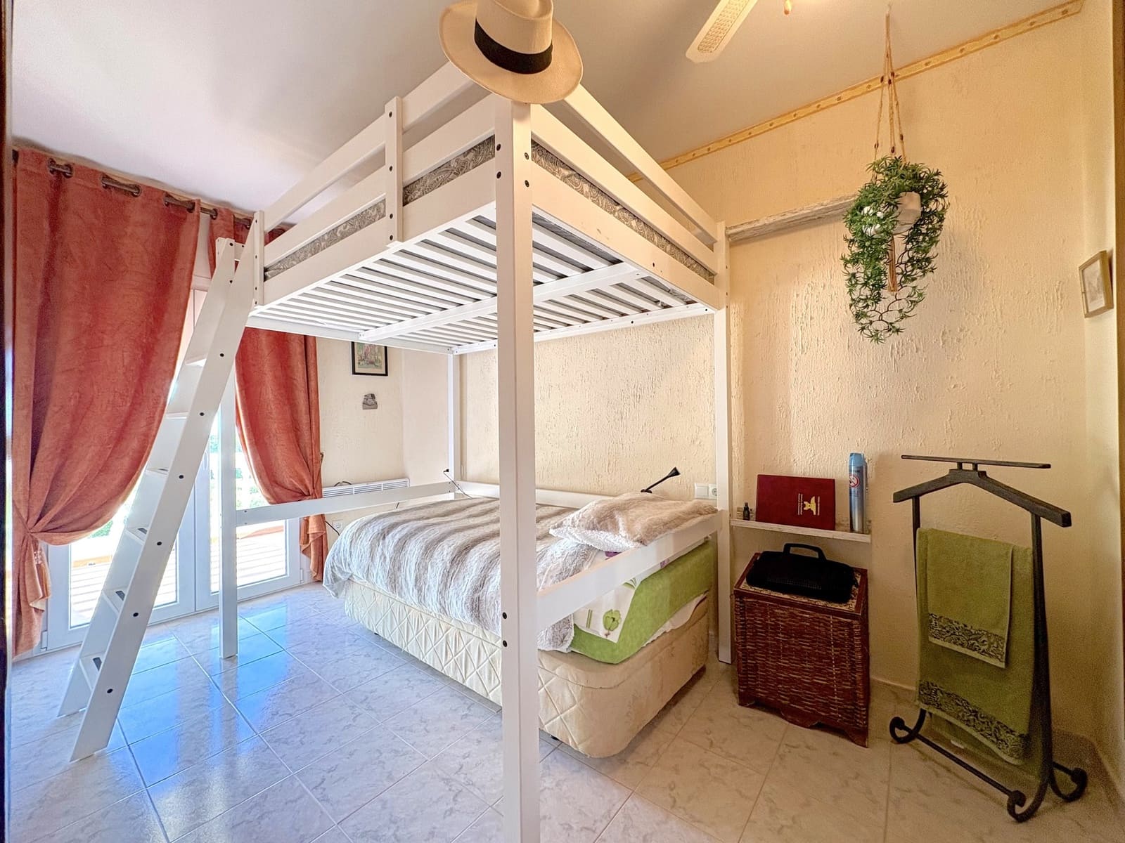 5 soveværelse Villa til salg i La Cala de Mijas med swimmingpool - € 900.000 (Ref: 9780669)