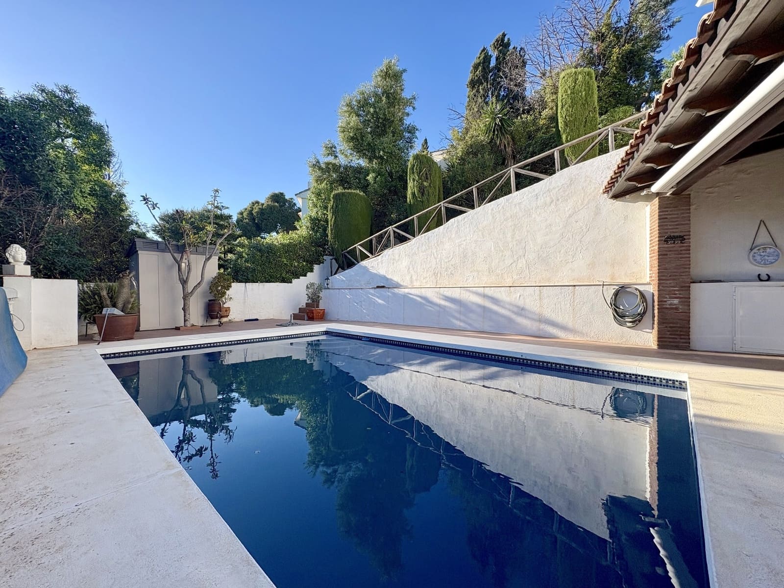 5 soveværelse Villa til salg i La Cala de Mijas med swimmingpool - € 900.000 (Ref: 9780669)