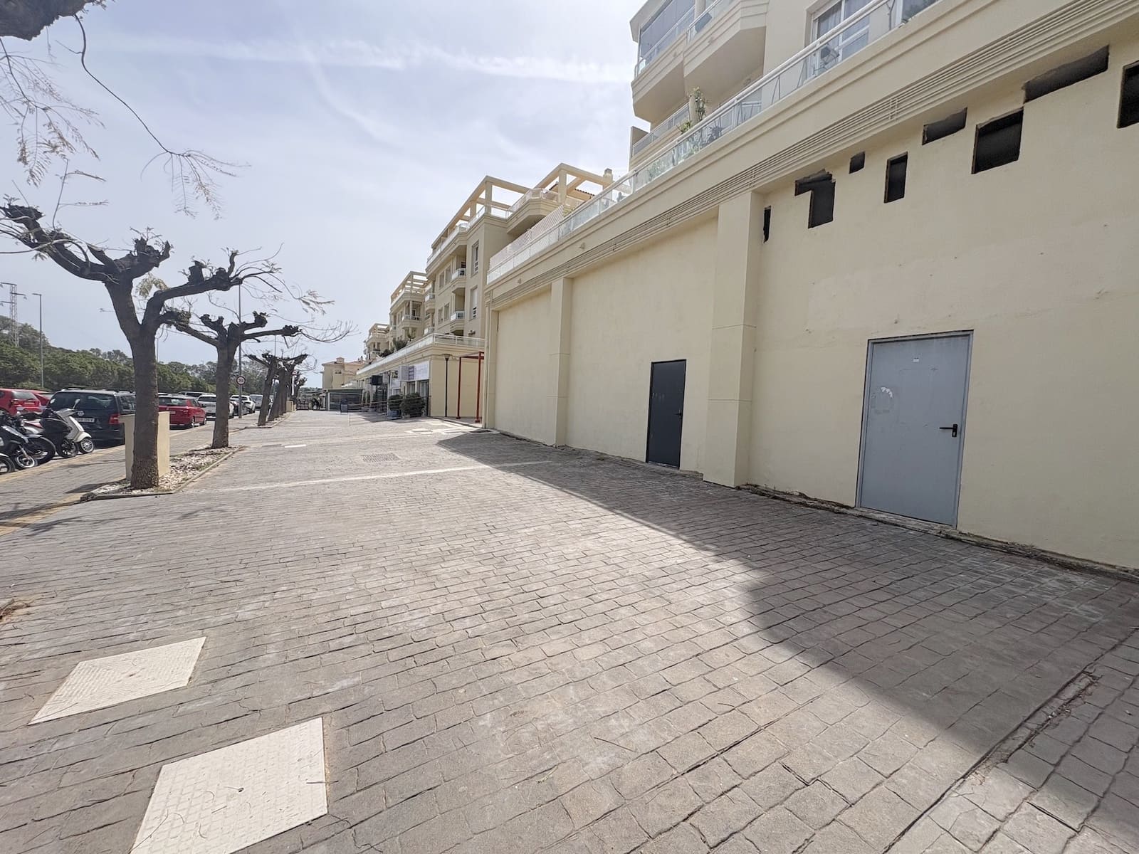Commercial for sale in Mijas Costa with garage - € 290,000 (Ref: 9788473)