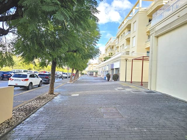 Kommersiell til salgs i Mijas Costa, Mijas med garasje - € 290 000 (Ref: 9788473)