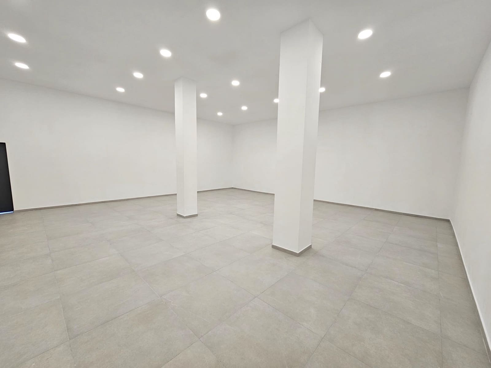 Comercial para venda em Mijas Costa com garagem - 290 000 € (Ref: 9788473)