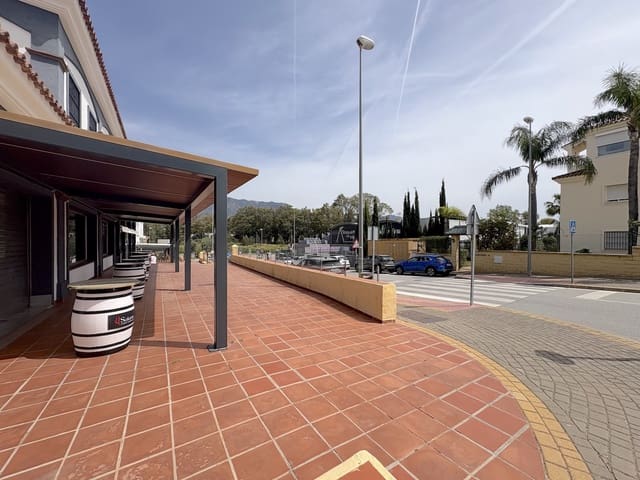 Local Commercial à vendre à Mijas Costa, Mijas avec garage - 290 000 € (Ref: 9788473)