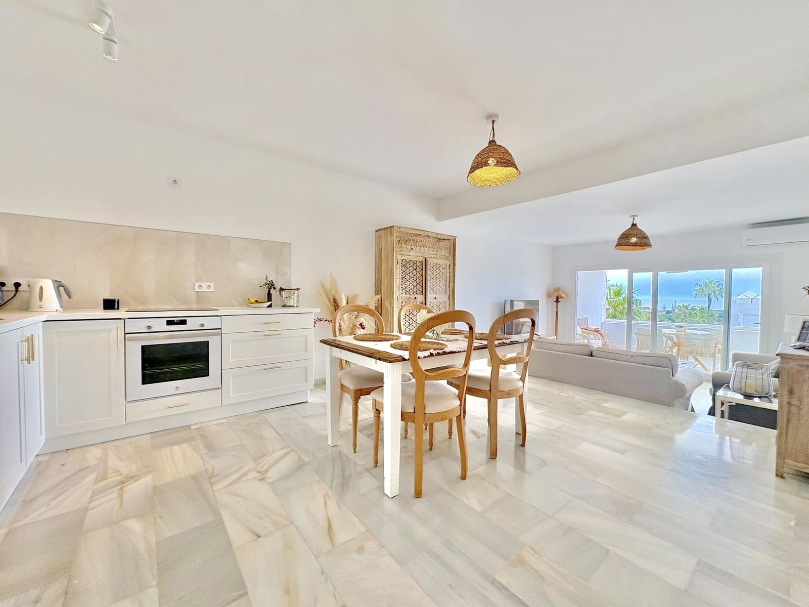 2 soveværelse Lejlighed til salg i Marbella med swimmingpool garage - € 410.000 (Ref: 9794732)