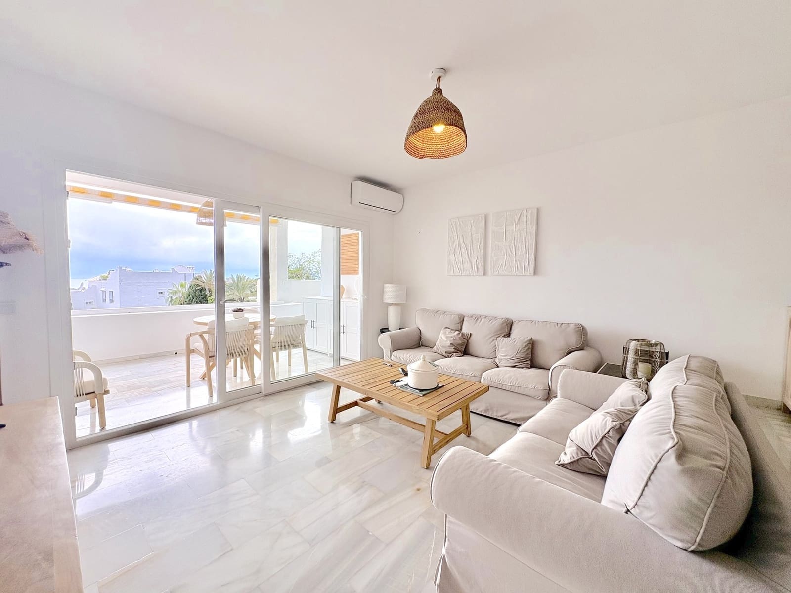 2 soveværelse Lejlighed til salg i Marbella med swimmingpool garage - € 410.000 (Ref: 9794732)