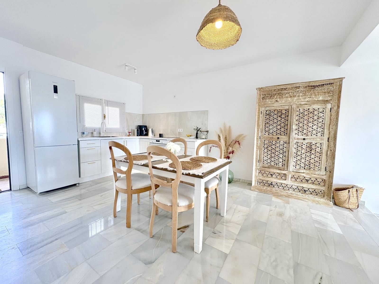 2 soveværelse Lejlighed til salg i Marbella med swimmingpool garage - € 410.000 (Ref: 9794732)