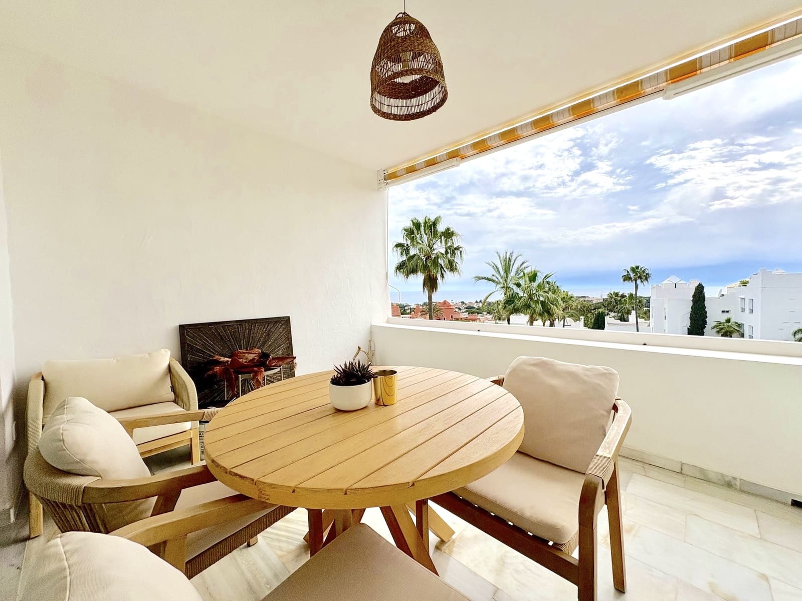 2 soveværelse Lejlighed til salg i Marbella med swimmingpool garage - € 410.000 (Ref: 9794732)