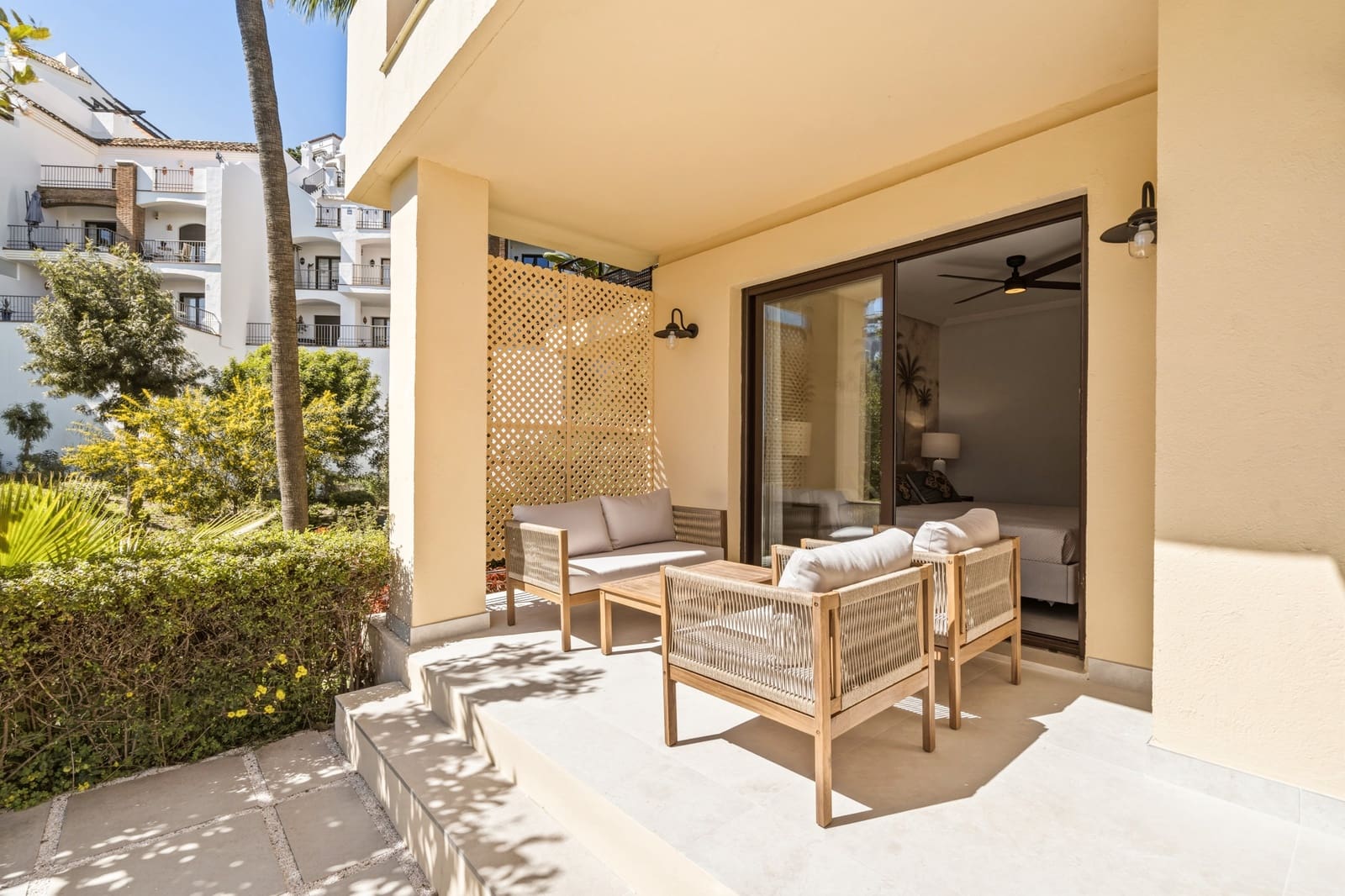 3 makuuhuone Huoneisto myytävänä paikassa Los Arqueros mukana uima-altaan 
autotalli - 650 000 € (Ref: 9794733)