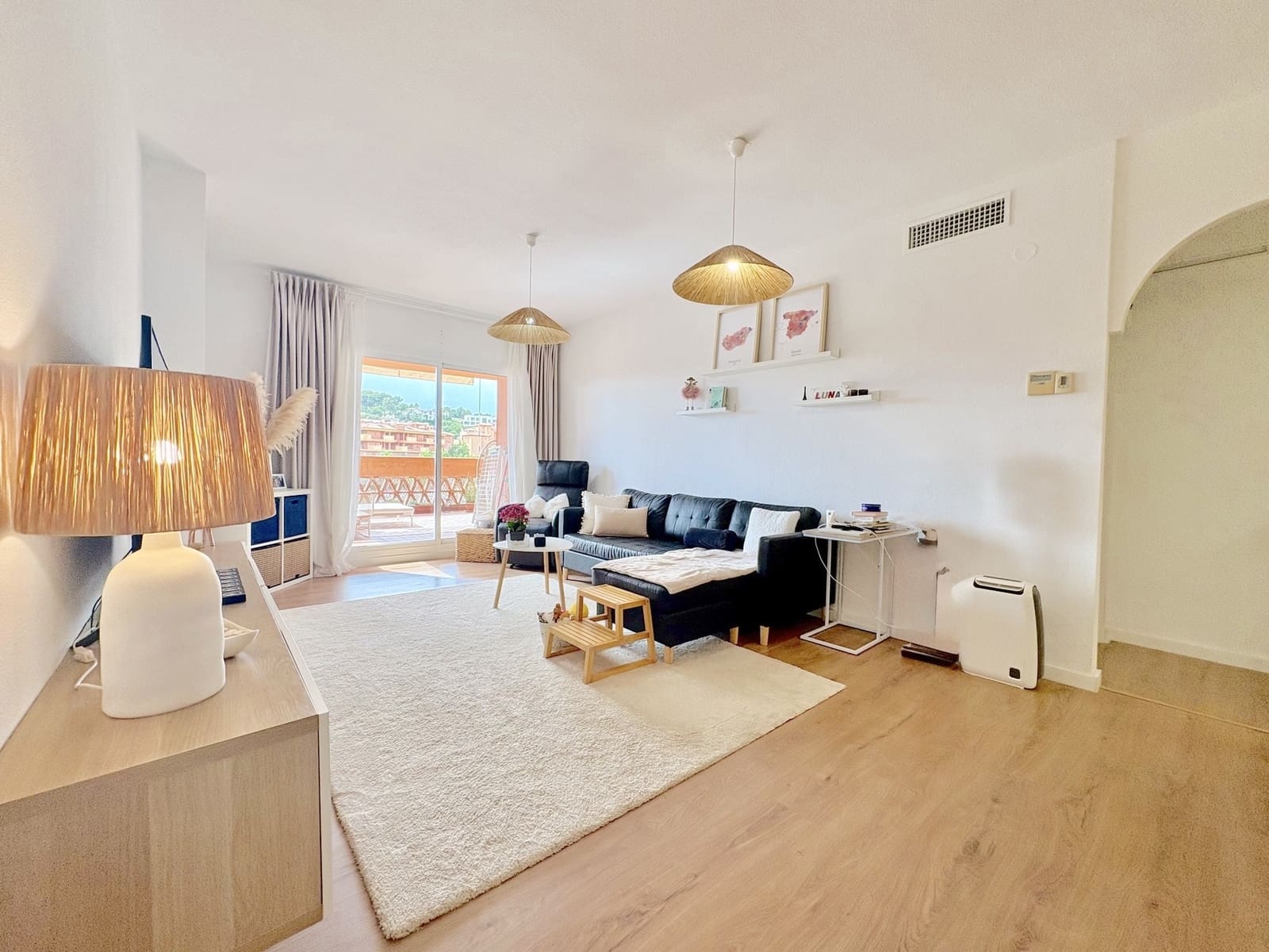 2 soveværelse Lejlighed til salg i Marbella med swimmingpool garage - € 359.000 (Ref: 9794734)