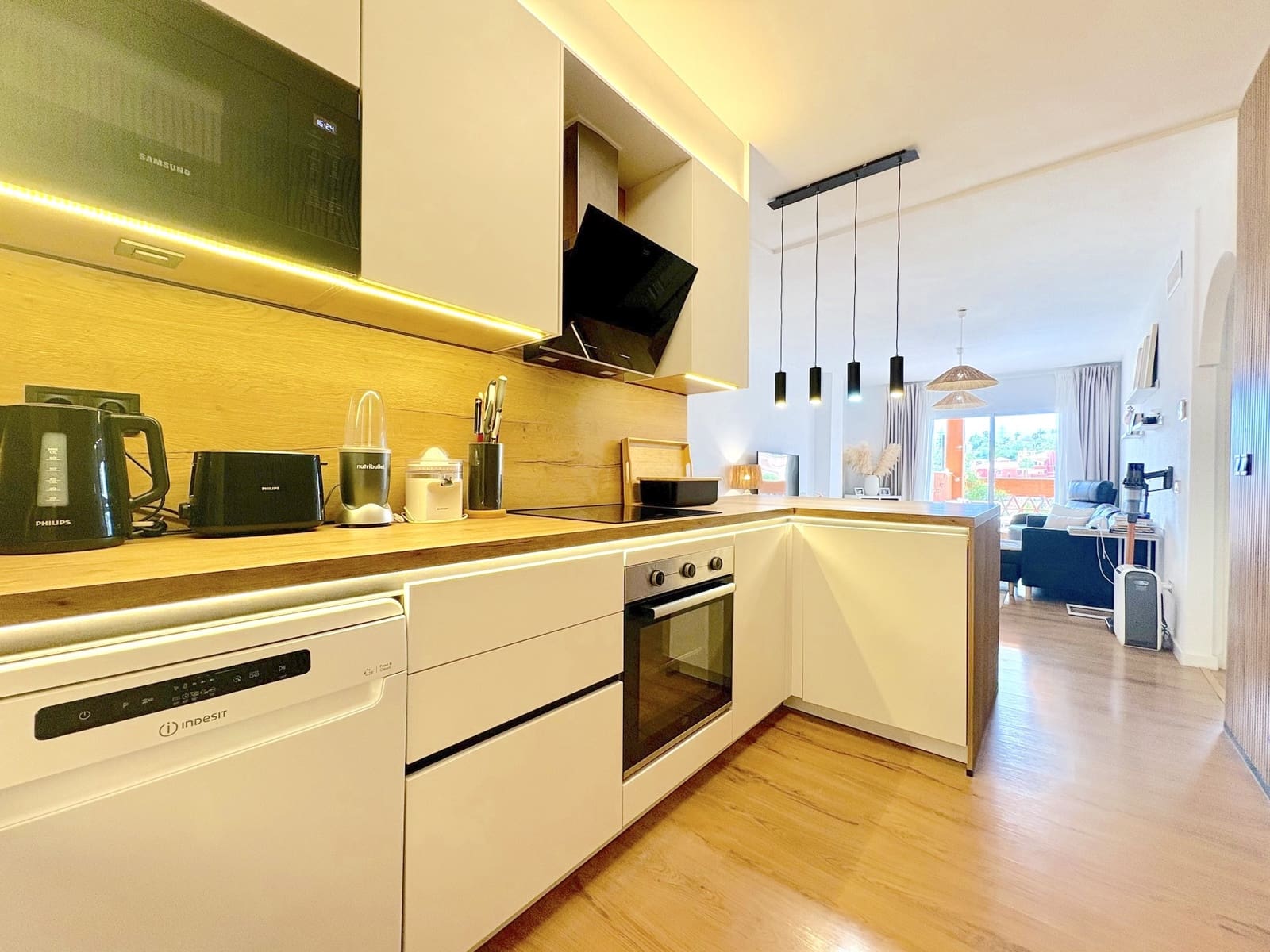 2 soveværelse Lejlighed til salg i Marbella med swimmingpool garage - € 359.000 (Ref: 9794734)
