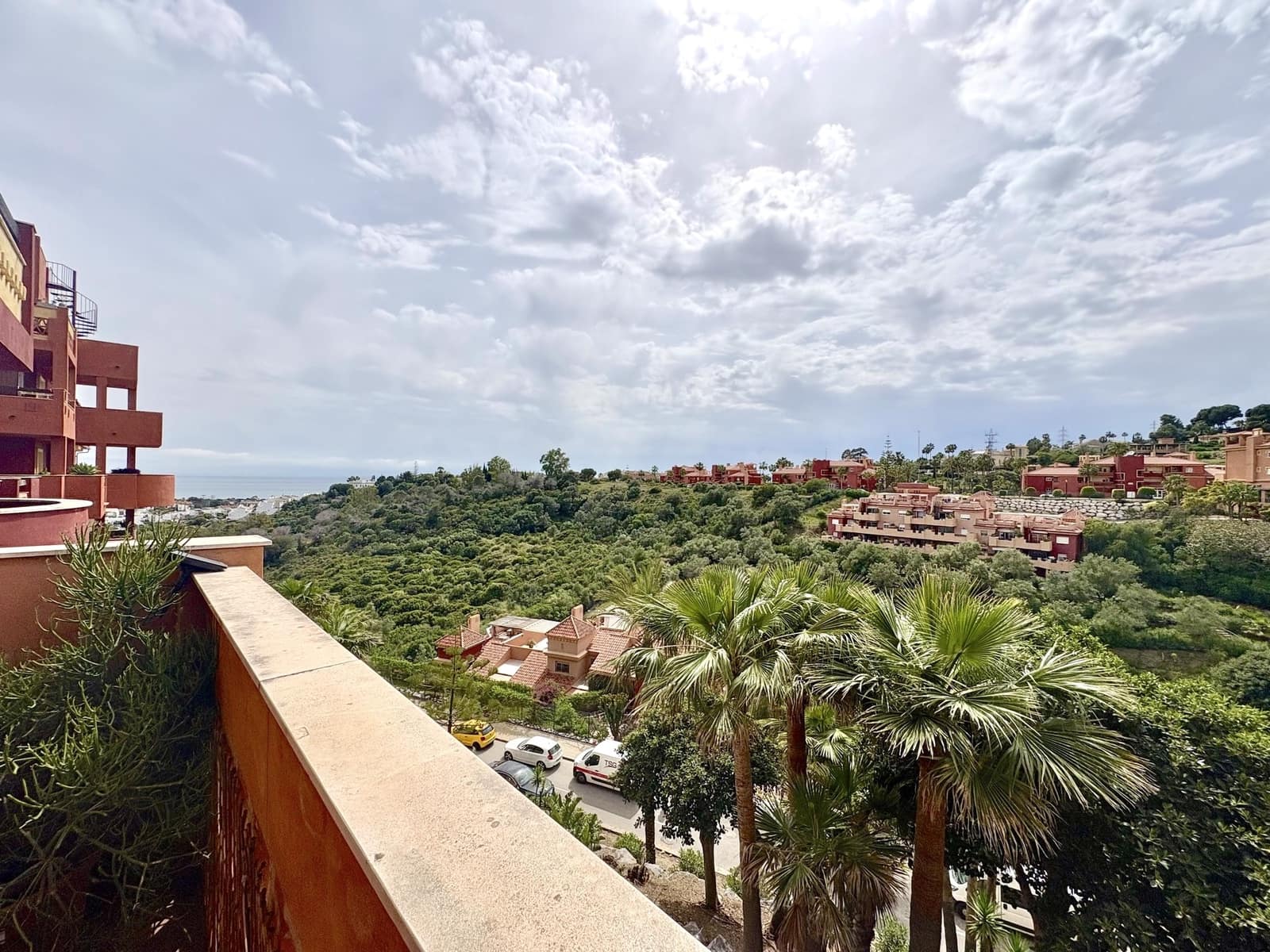 2 soveværelse Lejlighed til salg i Marbella med swimmingpool garage - € 359.000 (Ref: 9794734)
