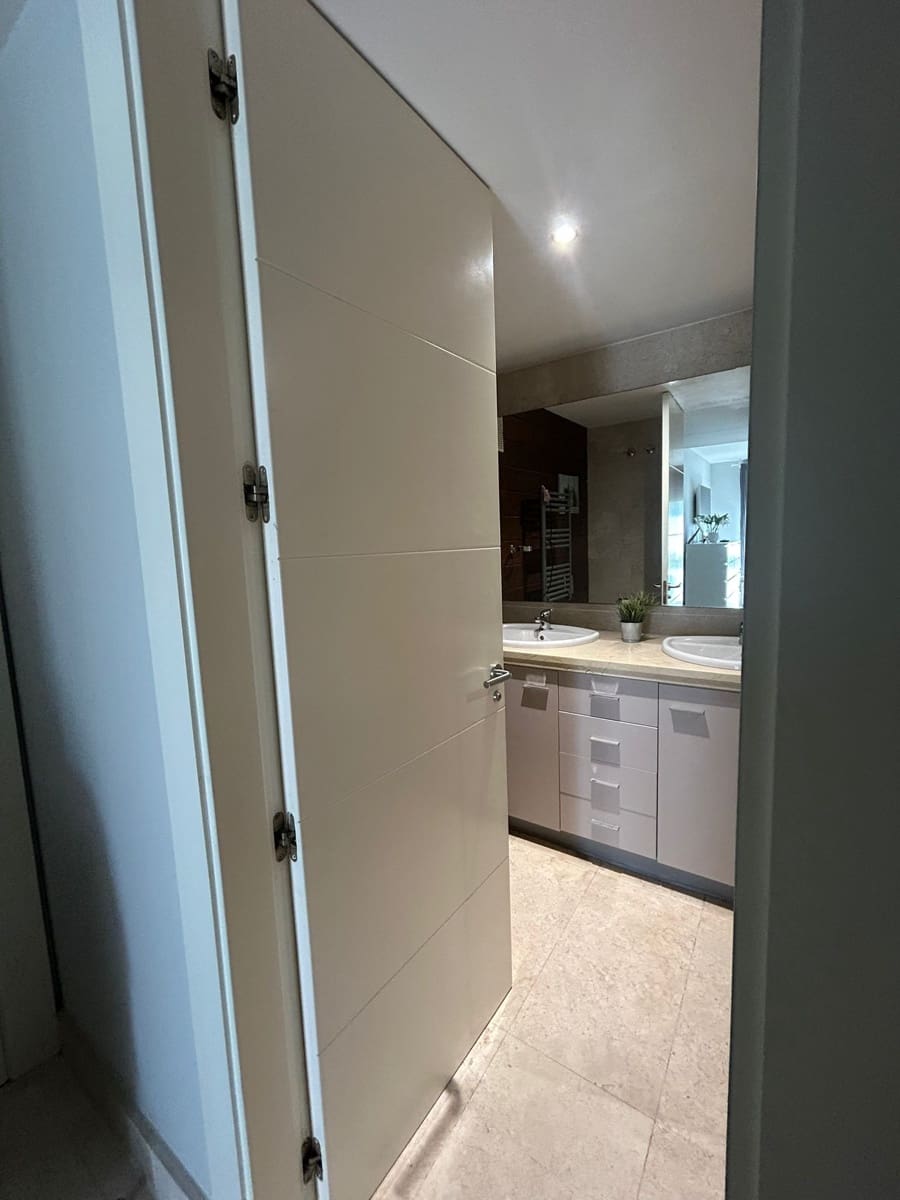 3 soverom Leilighet til salgs i Manilva med svømmebasseng garasje - € 383 000 (Ref: 9794735)