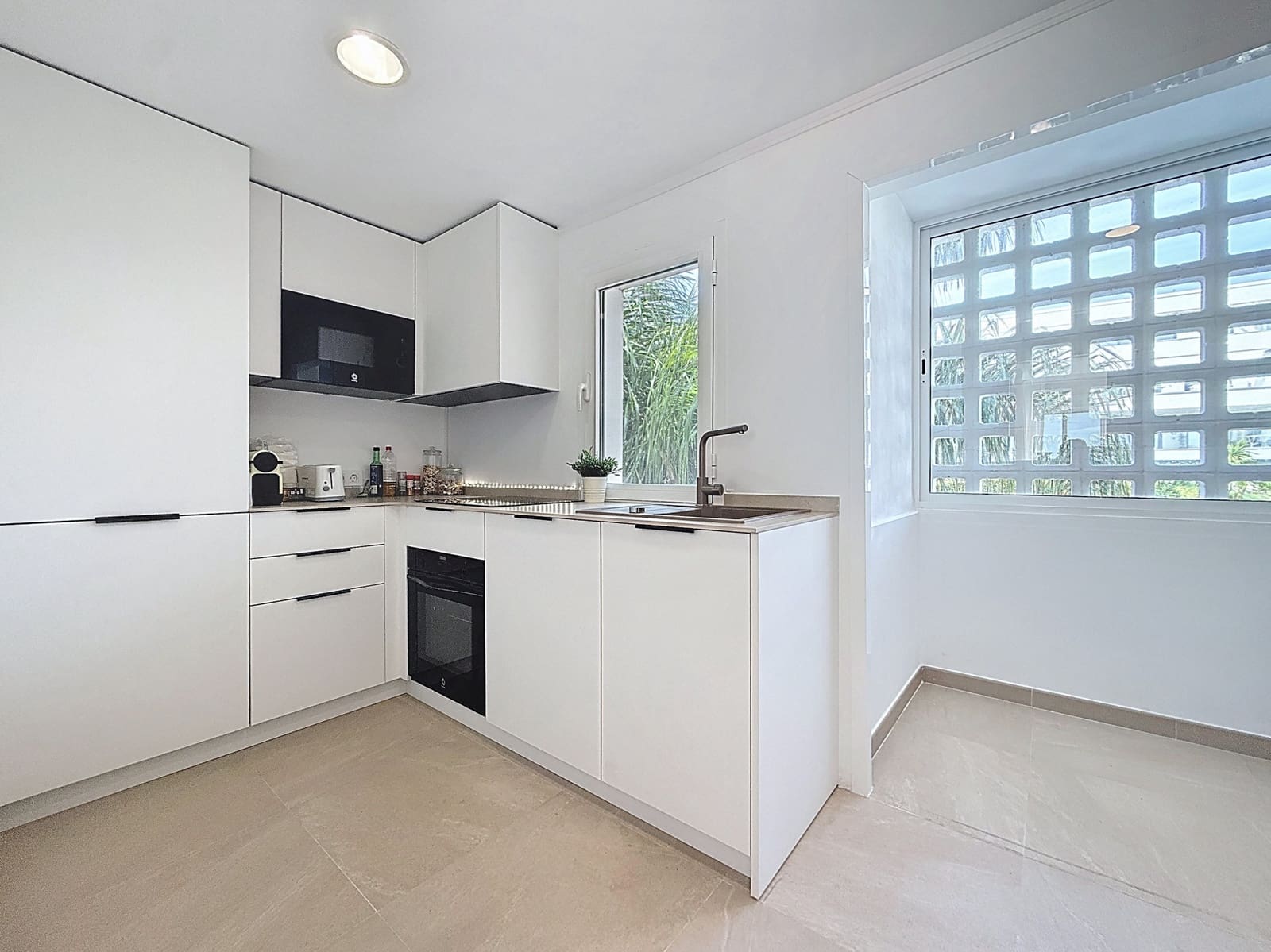 2 Zimmer Penthouse zu verkaufen in Casares mit Pool Garage - 495.000 € (Ref: 9797215)