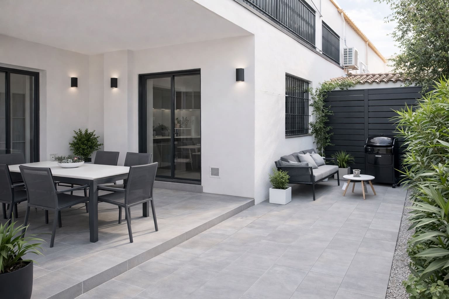 6 Zimmer Doppelhaus zu verkaufen in San Pedro de Alcantara mit Garage - 950.000 € (Ref: 9799373)