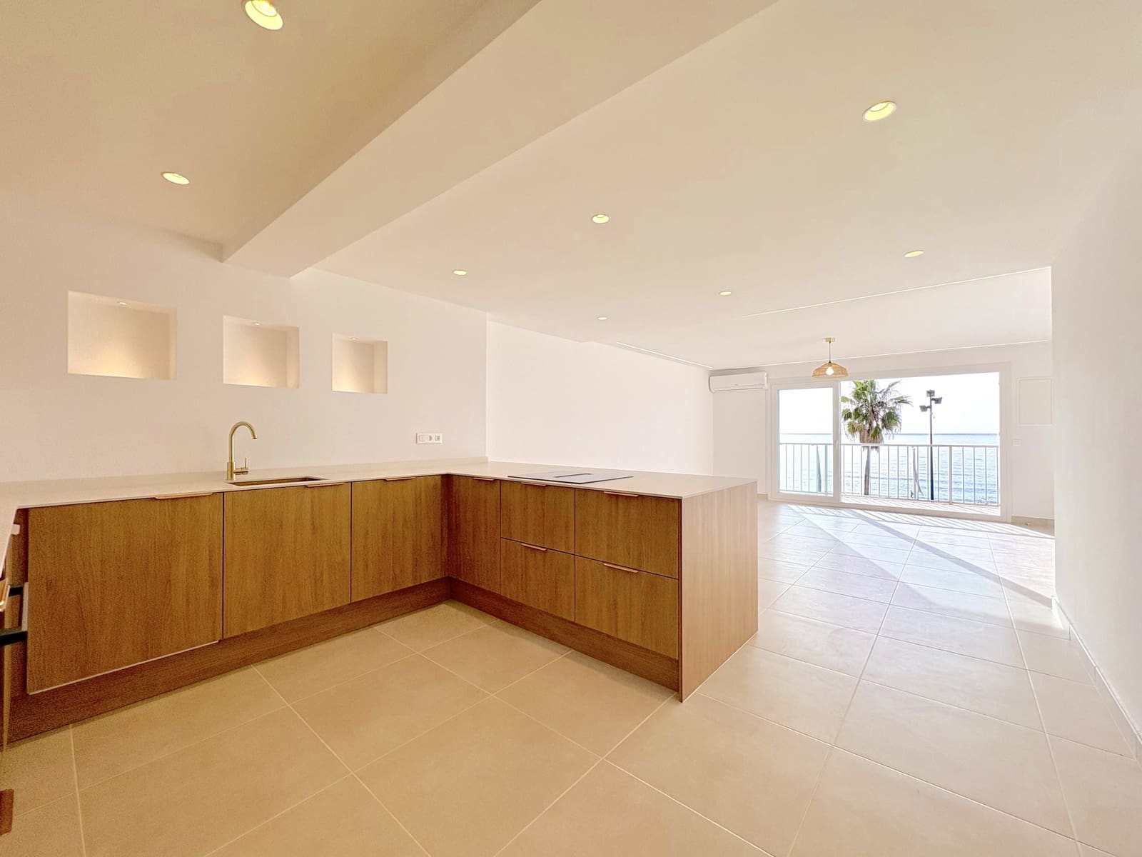 2 soveværelse Lejlighed til salg i Fuengirola - € 725.000 (Ref: 9799374)