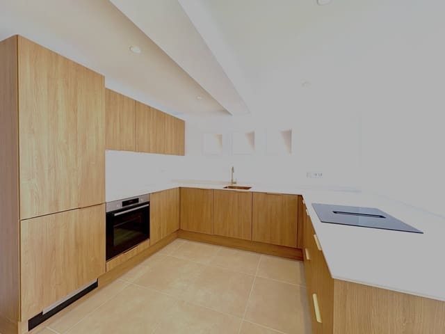 2 soveværelse Lejlighed til salg i Fuengirola - € 725.000 (Ref: 9799374)