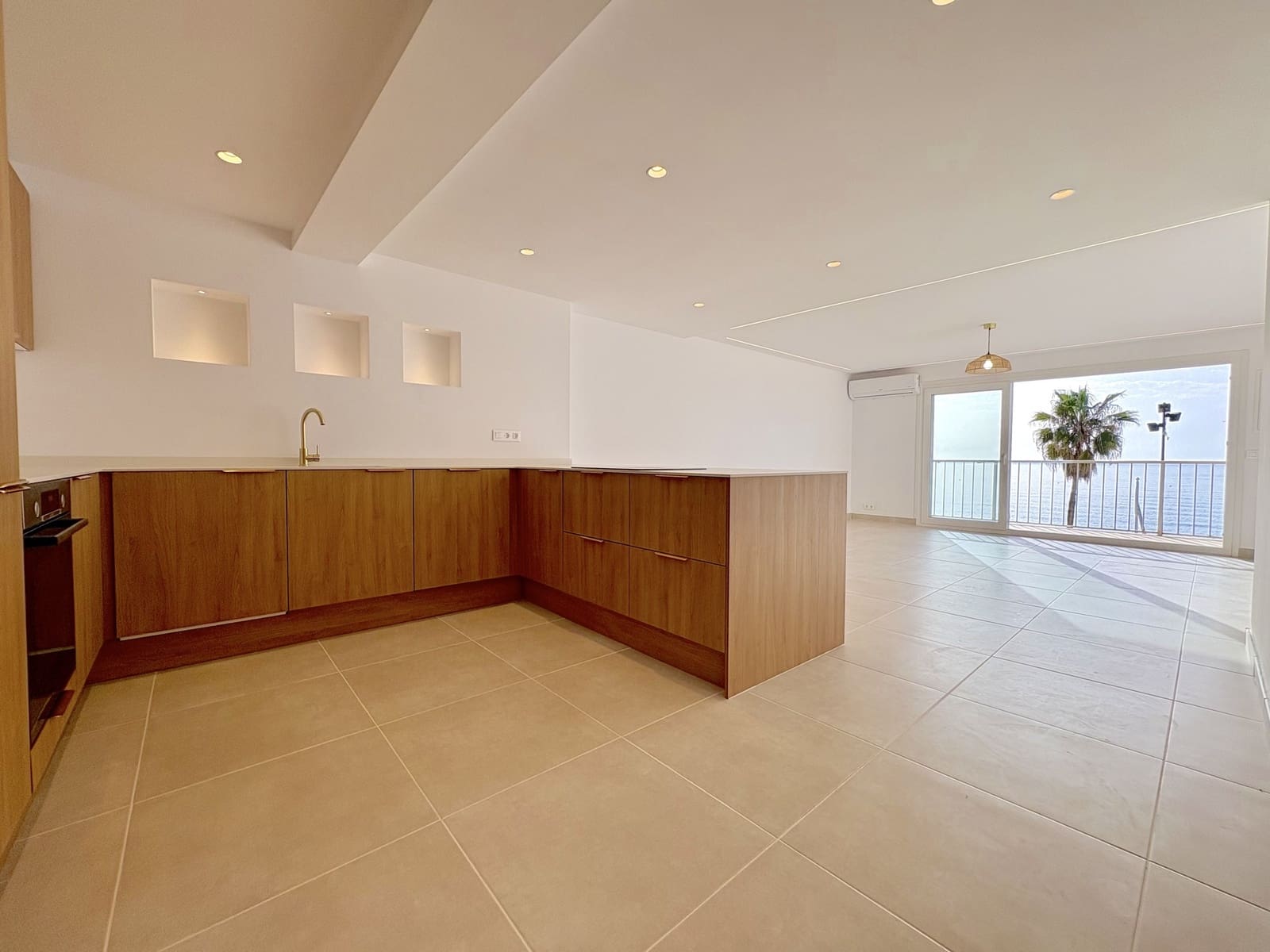 2 soveværelse Lejlighed til salg i Fuengirola - € 725.000 (Ref: 9799374)