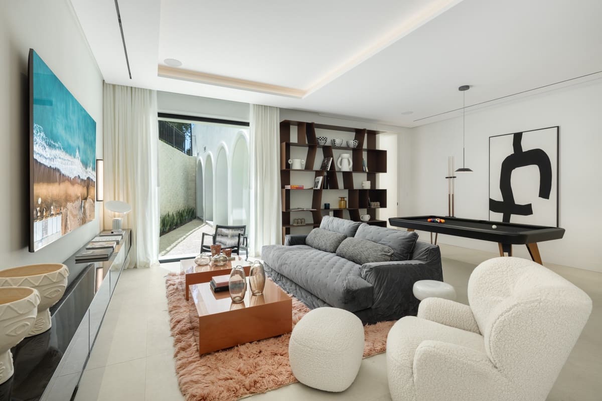 6 slaapkamer Villa te koop in Marbella met zwembad garage - € 12.450.000 (Ref: 9799375)