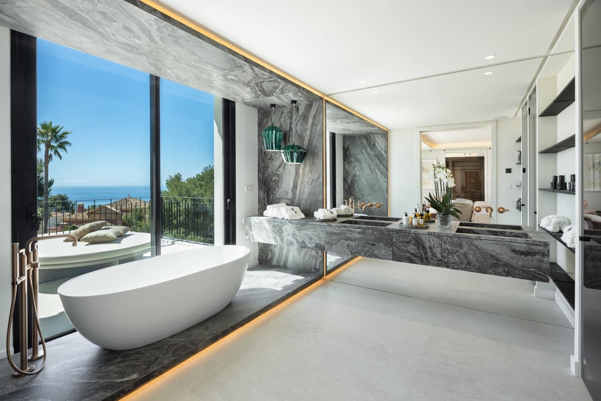 6 sovrum Villa till salu i Marbella med pool garage - 12 450 000 € (Ref: 9799375)
