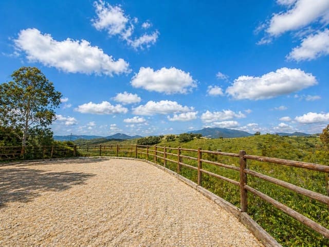 5 slaapkamer Finca/Landhuis te koop in Valtocado, Mijas met zwembad garage - € 2.750.000 (Ref: 9804374)