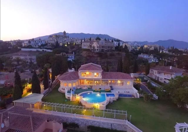 8 chambre Villa/Maison à vendre à Mijas Costa, Mijas avec piscine garage - 2 980 000 € (Ref: 9806540)