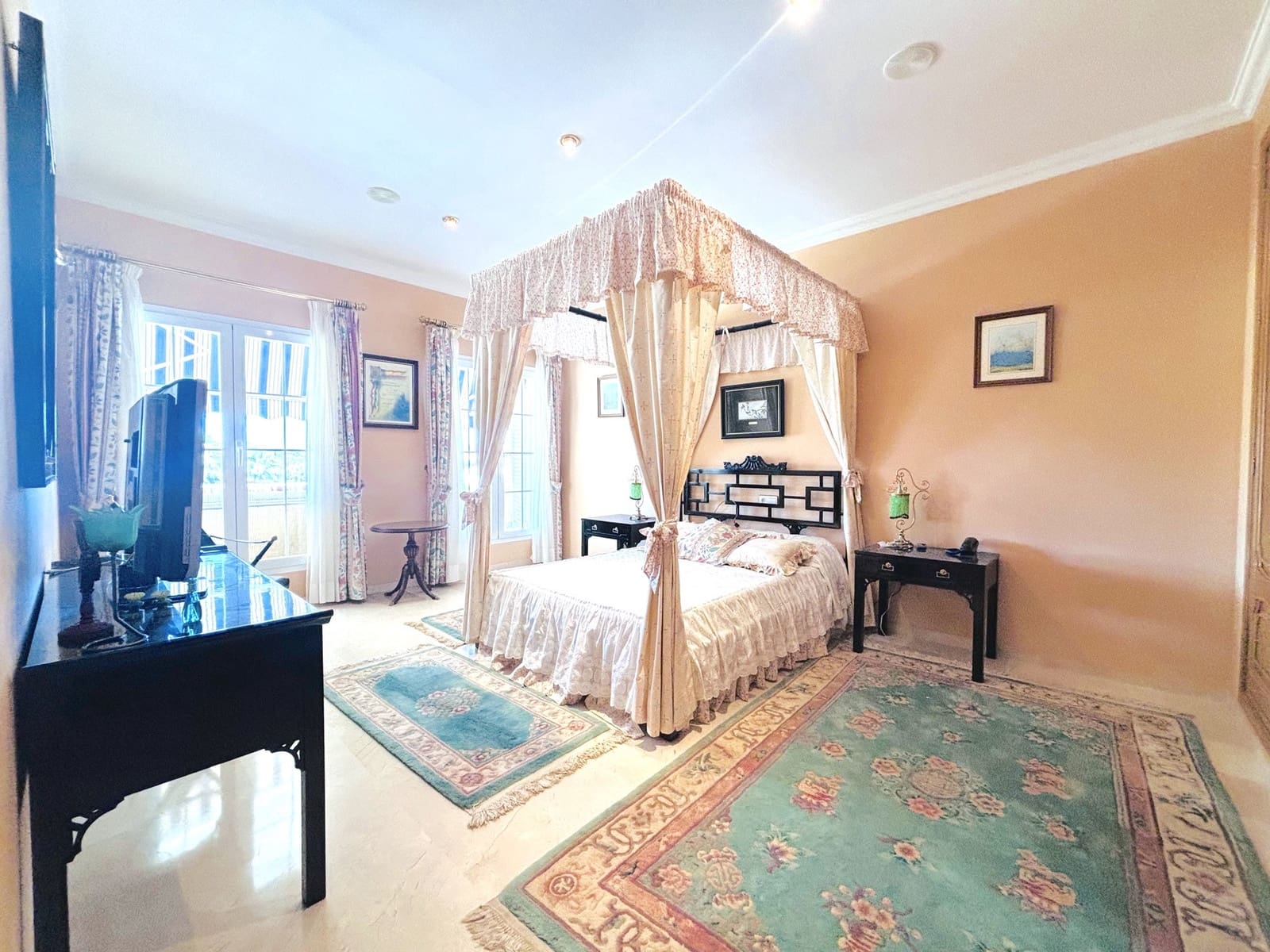 8 makuuhuone Huvila myytävänä paikassa Mijas Costa mukana uima-altaan 
autotalli - 2 980 000 € (Ref: 9806540)