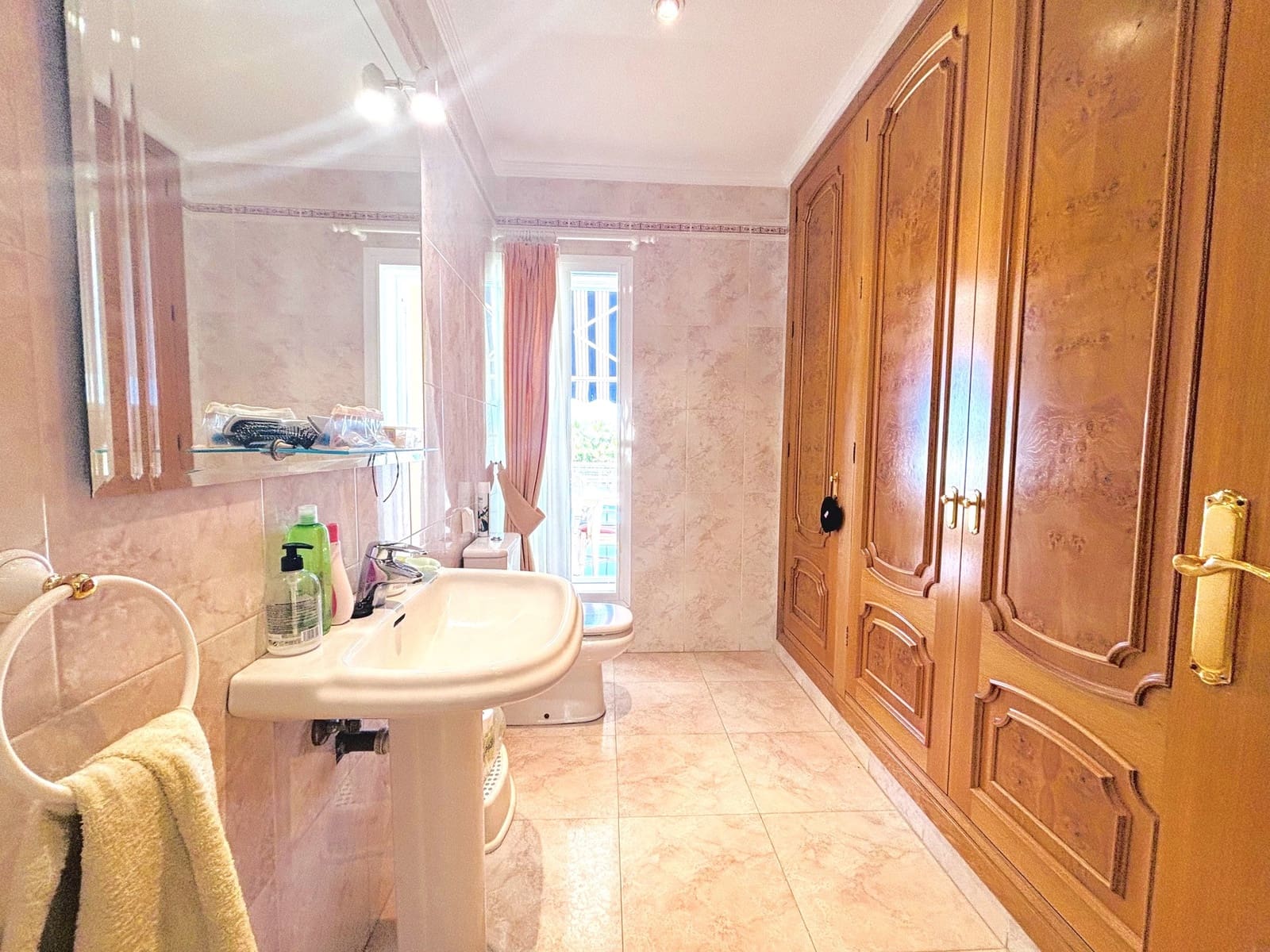 8 makuuhuone Huvila myytävänä paikassa Mijas Costa mukana uima-altaan 
autotalli - 2 980 000 € (Ref: 9806540)