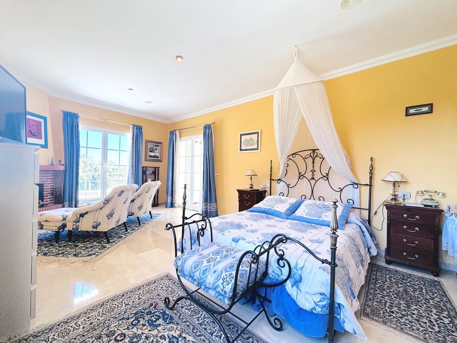 8 makuuhuone Huvila myytävänä paikassa Mijas Costa mukana uima-altaan 
autotalli - 2 980 000 € (Ref: 9806540)