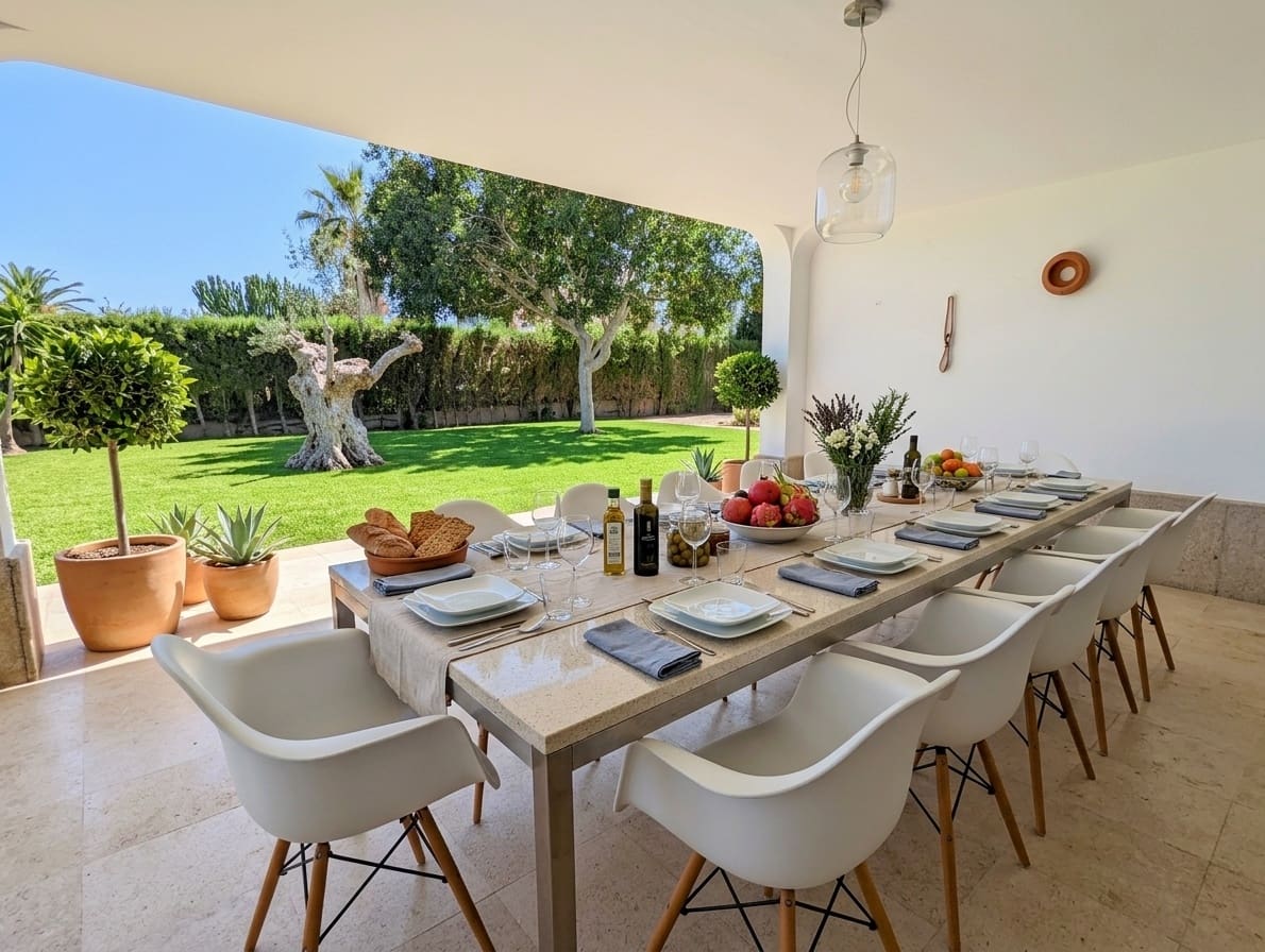 3 bedroom Villa for sale in San Jose / Sant Josep de Sa Talaia with garage - € 2,100,000 (Ref: 9806541)