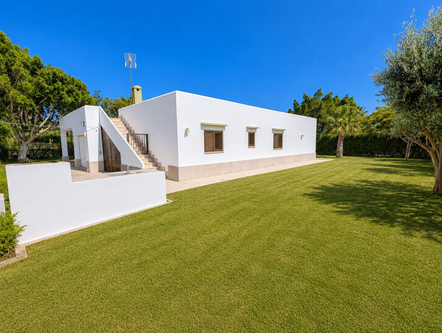 3 bedroom Villa for sale in San Jose / Sant Josep de Sa Talaia with garage - € 2,100,000 (Ref: 9806541)