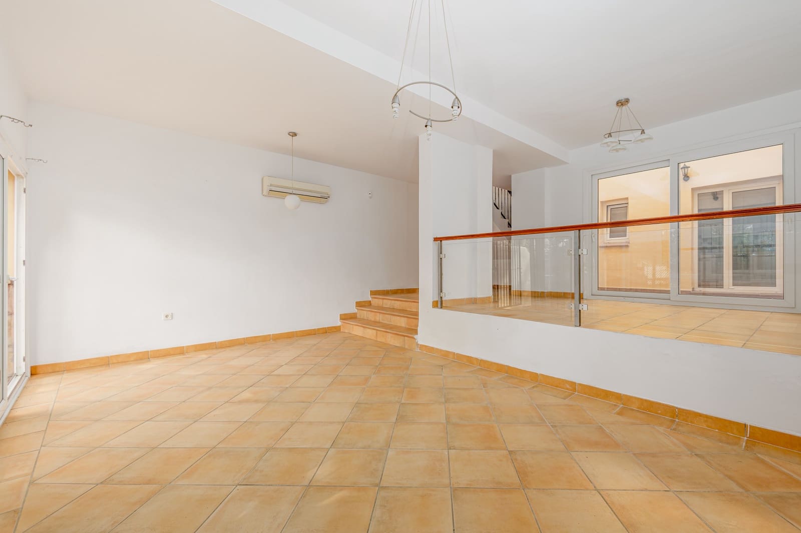 3 quarto Casa em Banda para venda em Alhaurin Golf com piscina garagem - 349 000 € (Ref: 9808044)