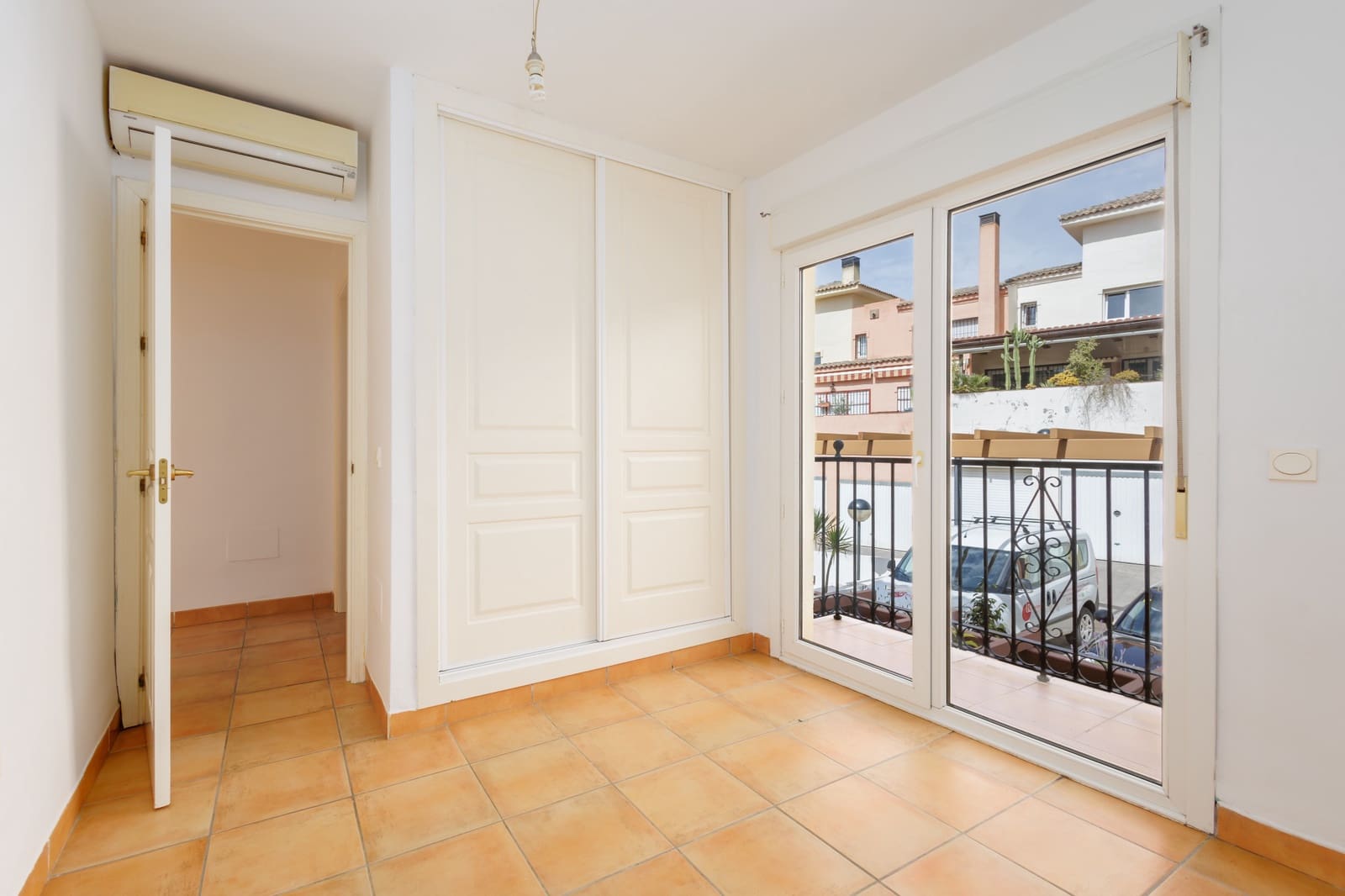 3 quarto Casa em Banda para venda em Alhaurin Golf com piscina garagem - 349 000 € (Ref: 9808044)