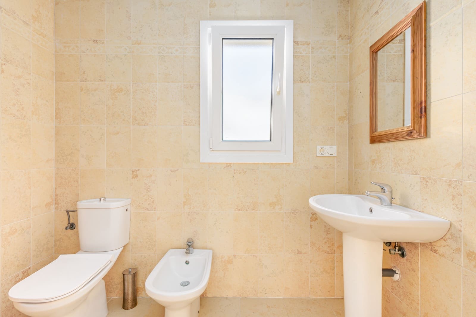 3 quarto Casa em Banda para venda em Alhaurin Golf com piscina garagem - 349 000 € (Ref: 9808044)
