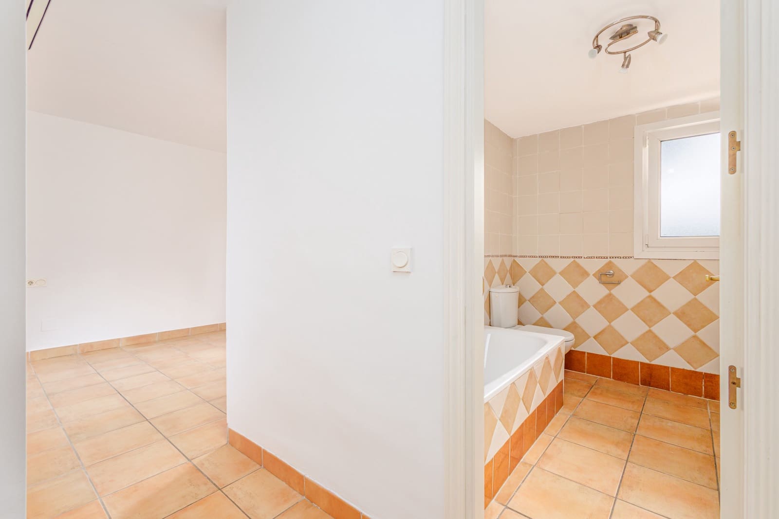 3 bedroom Townhouse for sale in Alhaurin Golf with pool garage - € 349,000 (Ref: 9808044)