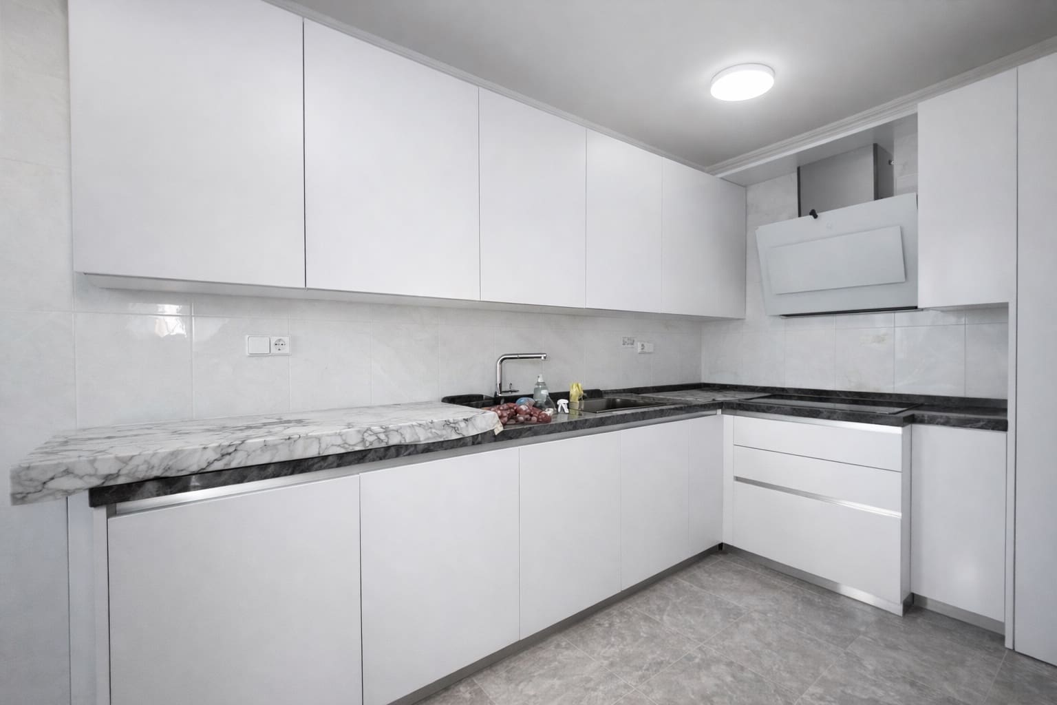 3 makuuhuone Asunto myytävänä paikassa Roquetas de Mar - 240 000 € (Ref: 9808045)