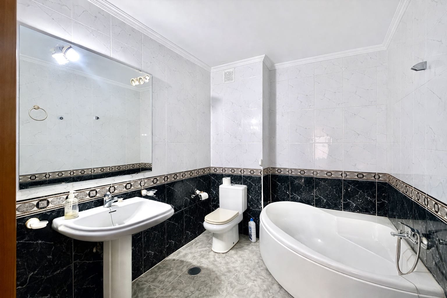 3 quarto Apartamento para venda em Roquetas de Mar - 240 000 € (Ref: 9808045)
