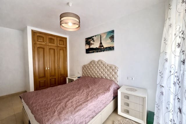 3 makuuhuone Asunto myytävänä paikassa Roquetas de Mar mukana 
autotalli - 185 000 € (Ref: 9808046)